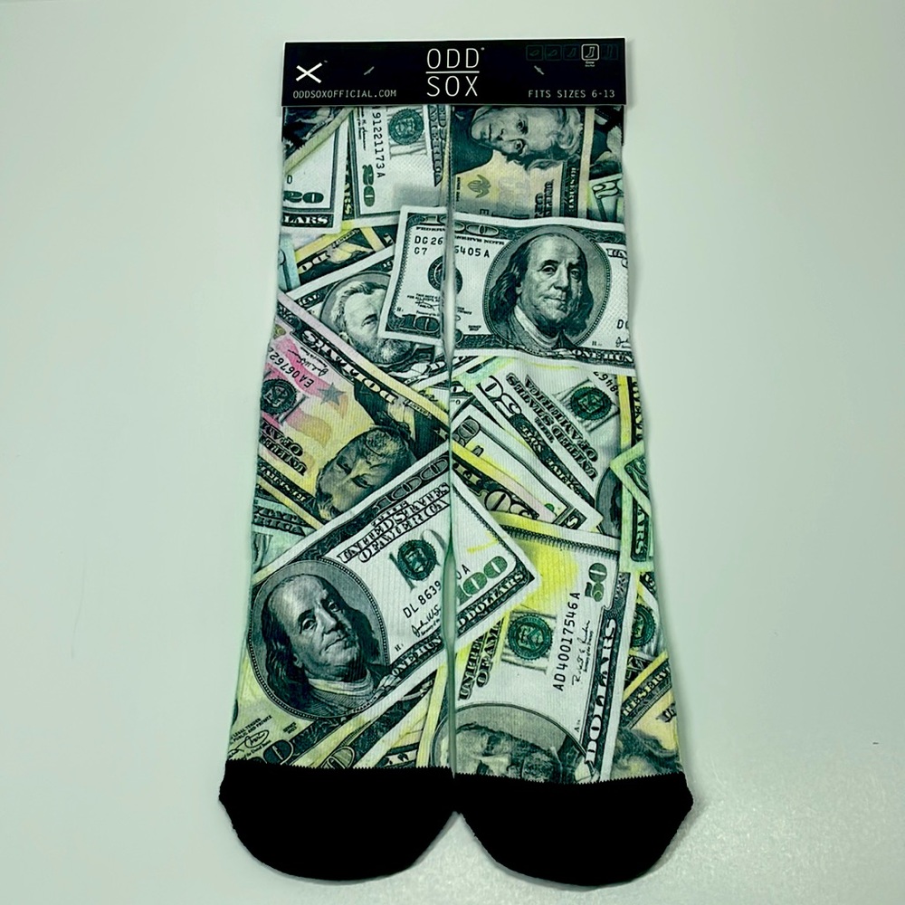 Brand New with Tag 
Odd Sox 
Size:6-12